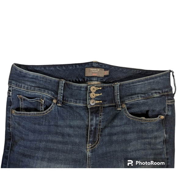Torrid Dark Wash Super Soft Jegging Women's Size 14T - Picture 3 of 7